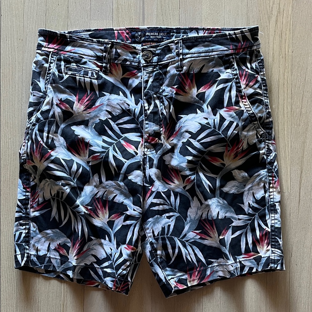 American Eagle Outfitters Floral Print Men's Shorts
